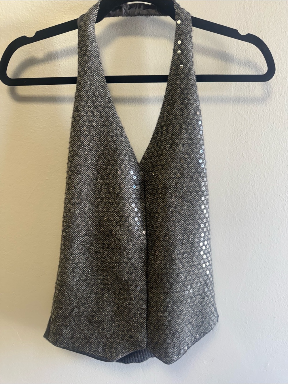 OGGI Cashmere Sequinned Halter Vest